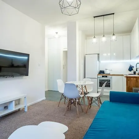 Apartment Wilcza In The Centre Of