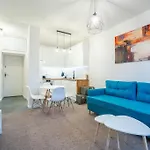 Apartamento Wilcza In The Centre Of *